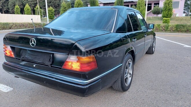 Mercedes E 220 2021, 123,456 km - 2.2 l - Masallı
