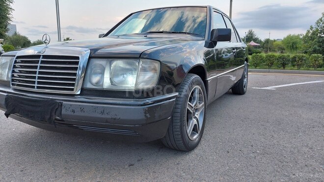 Mercedes E 220 2021, 123,456 km - 2.2 l - Masallı