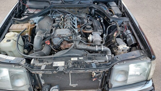 Mercedes E 220 2021, 123,456 km - 2.2 l - Masallı