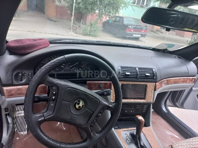 BMW 520 1996, 488,000 km - 2.0 l - Sumqayıt