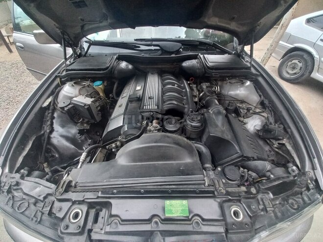 BMW 520 1996, 488,000 km - 2.0 l - Sumqayıt