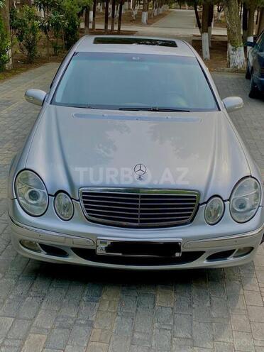 Mercedes E 270 2003, 284,000 km - 2.7 l - Bakı