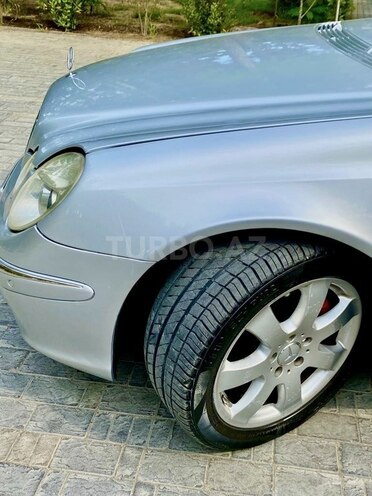 Mercedes E 270 2003, 284,000 km - 2.7 l - Bakı