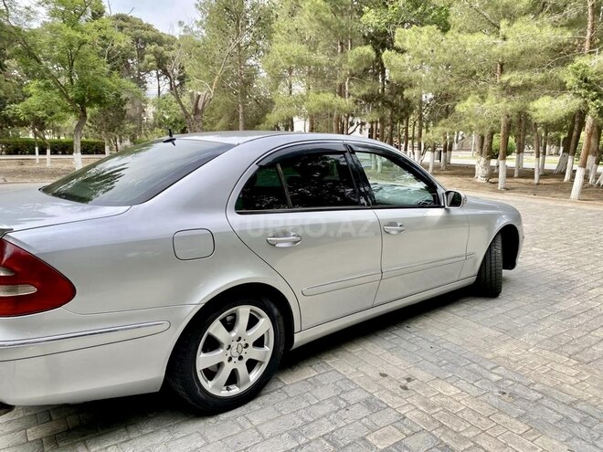 Mercedes E 270 2003, 284,000 km - 2.7 l - Bakı