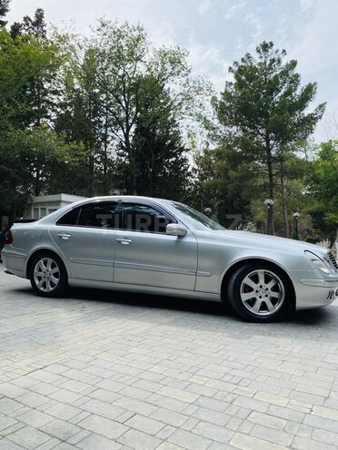 Mercedes E 270 2003, 284,000 km - 2.7 l - Bakı