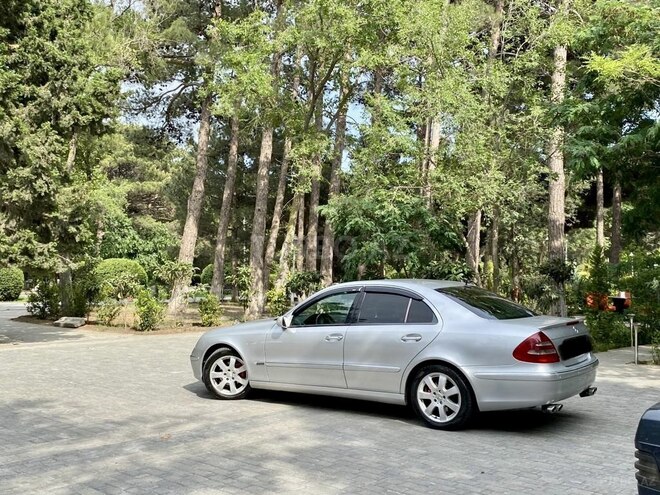Mercedes E 270 2003, 284,000 km - 2.7 l - Bakı