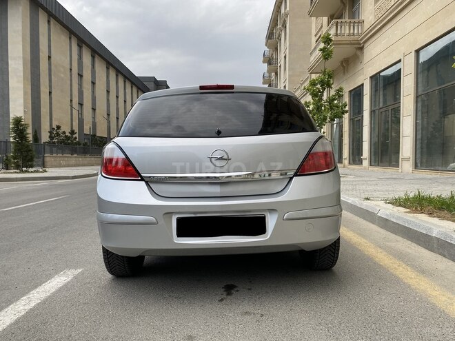 Opel Astra 2005, 109,000 km - 1.4 l - Bakı
