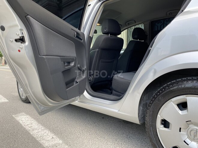 Opel Astra 2005, 109,000 km - 1.4 l - Bakı