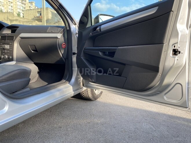Opel Astra 2005, 109,000 km - 1.4 l - Bakı