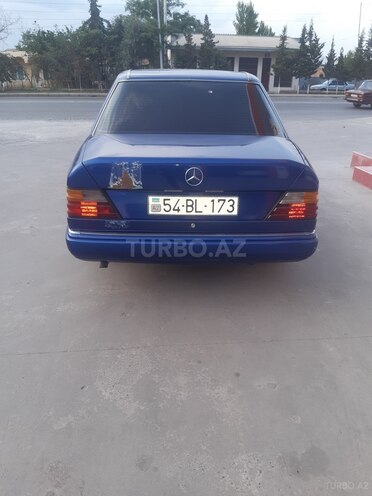 Mercedes E 250 1992, 926,478 km - 2.5 l - Sabirabad