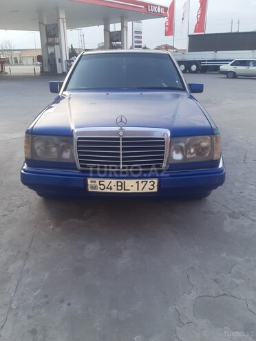 Mercedes E 250 1992, 926,478 km - 2.5 l - Sabirabad