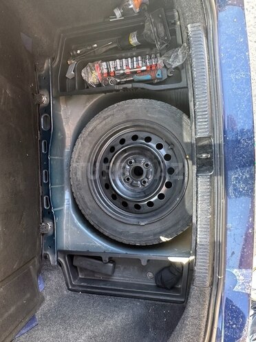 Toyota Corolla 2005, 204,000 km - 1.4 l - Bakı