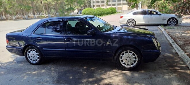 Mercedes E 230 1996, 324,879 km - 2.3 л - Sumqayıt