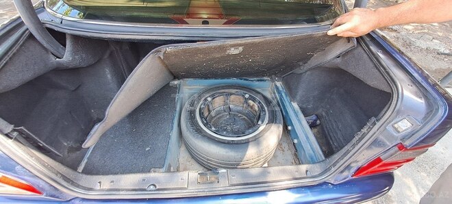 Mercedes E 230 1996, 324,879 km - 2.3 л - Sumqayıt
