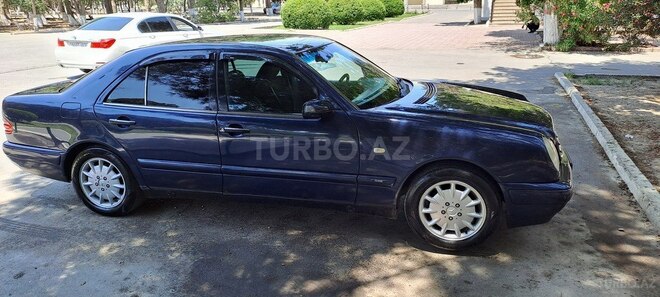Mercedes E 230 1996, 324,879 km - 2.3 л - Sumqayıt