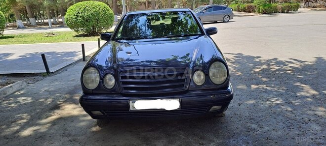 Mercedes E 230 1996, 324,879 km - 2.3 л - Sumqayıt