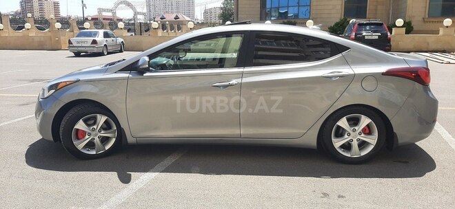 Hyundai Elantra 2015, 82,746 km - 1.8 l - Xırdalan