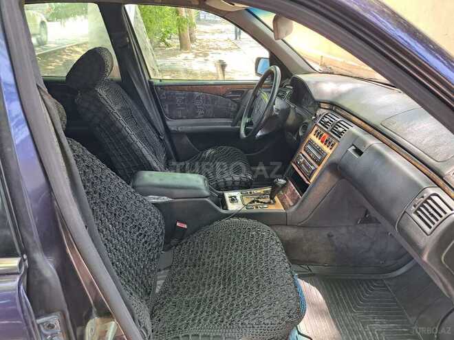 Mercedes E 240 1998, 284,008 km - 2.4 l - Bakı