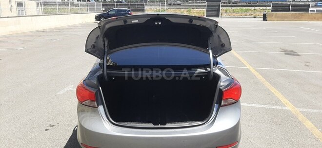 Hyundai Elantra 2015, 82,746 km - 1.8 l - Xırdalan