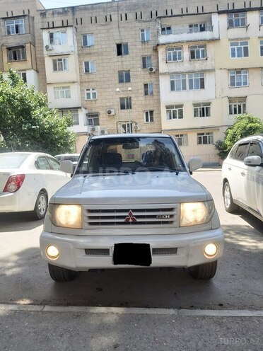 Mitsubishi Pajero io 2000, 256,381 km - 1.8 l - Bakı