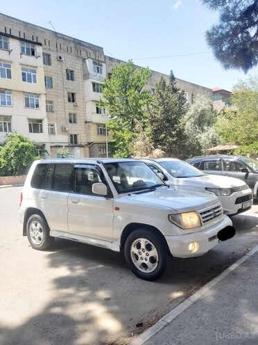 Mitsubishi Pajero io 2000, 256,381 km - 1.8 l - Bakı