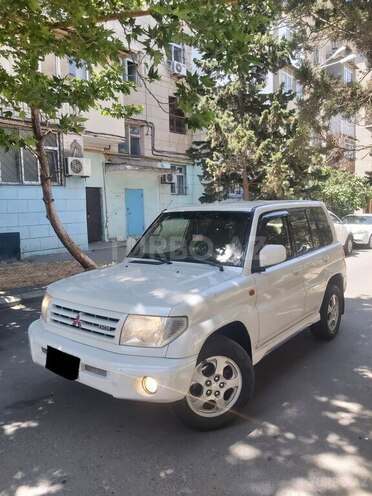 Mitsubishi Pajero io 2000, 256,381 km - 1.8 l - Bakı
