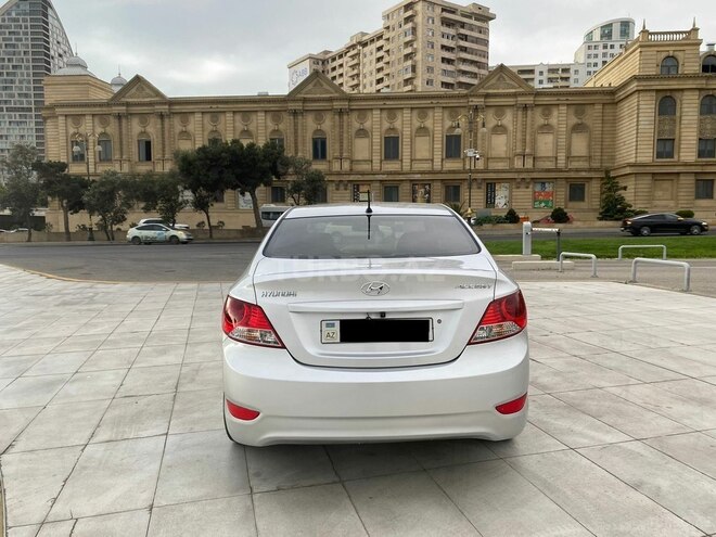 Hyundai Accent 2012, 220,000 km - 1.4 l - Bakı