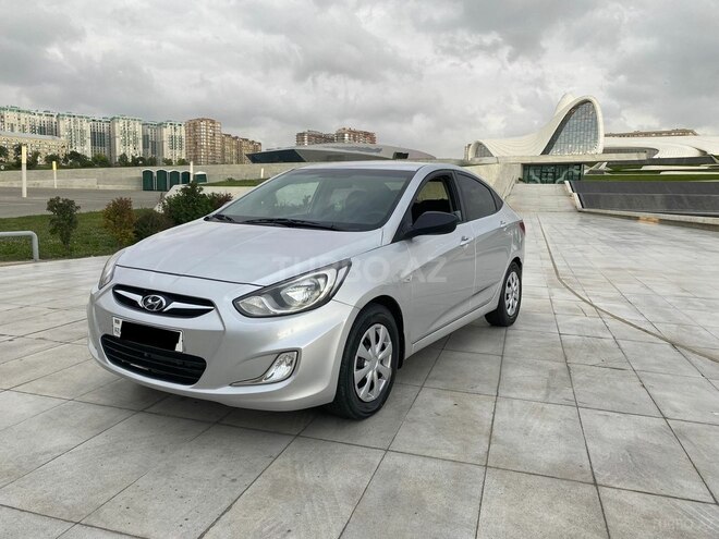 Hyundai Accent 2012, 220,000 km - 1.4 l - Bakı