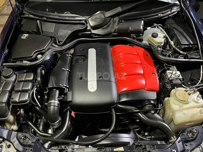 Mercedes E 220 2000, 213,900 km - 2.2 л - Bakı