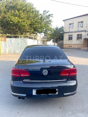 Volkswagen Passat 2011, 162,500 km - 1.8 l - Bakı