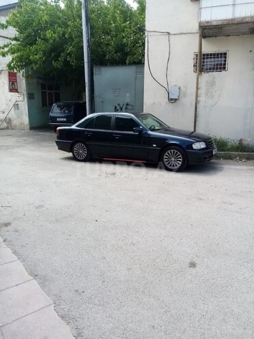 Mercedes C 200 1997, 320,000 km - 2.0 l - Bakı