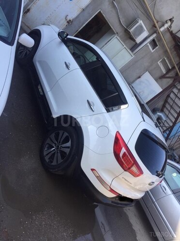 Kia Sportage 2010, 246,000 km - 2.0 л - Bakı