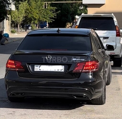 Mercedes E 200 2014, 170,000 km - 2.0 л - Sumqayıt