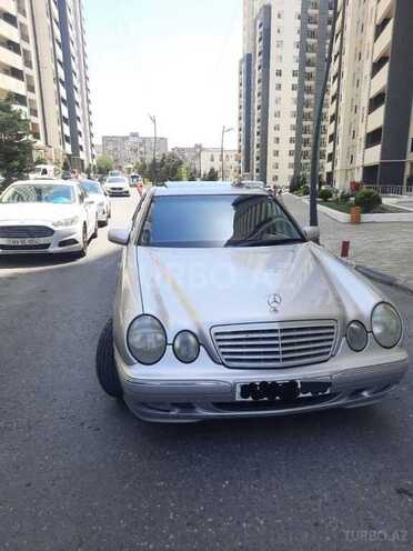 Mercedes E 220 2001, 347,000 km - 2.2 l - Bakı