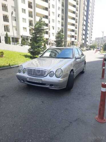 Mercedes E 220 2001, 347,000 km - 2.2 l - Bakı