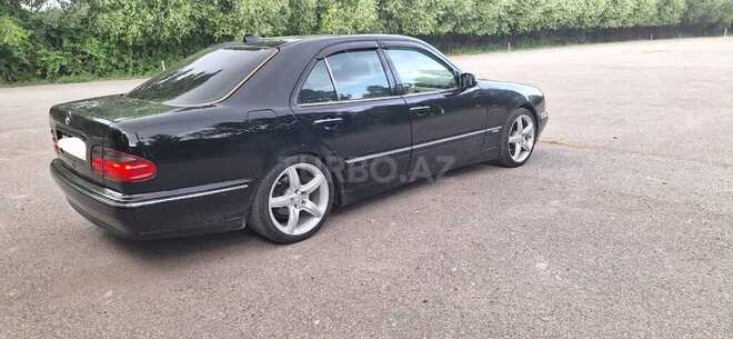 Mercedes E 240 2001, 408,214 km - 2.4 l - Sabirabad