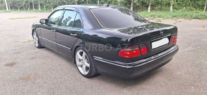 Mercedes E 240 2001, 408,214 km - 2.4 l - Sabirabad