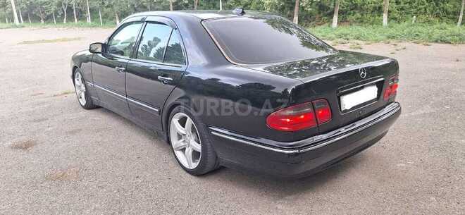 Mercedes E 240 2001, 408,214 km - 2.4 l - Sabirabad