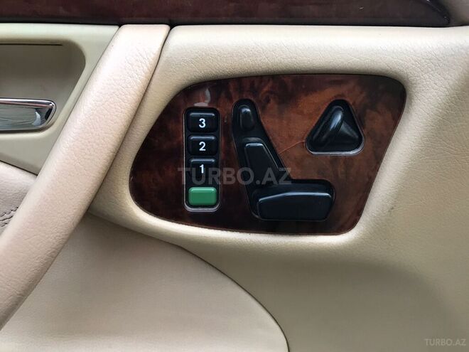 Mercedes E 240 2001, 408,214 km - 2.4 l - Sabirabad