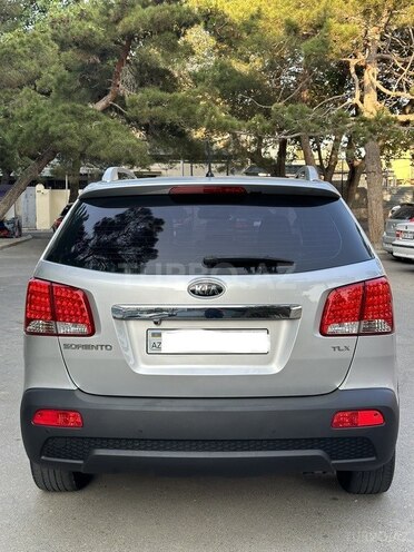 Kia Sorento 2011, 176,000 km - 2.0 l - Bakı