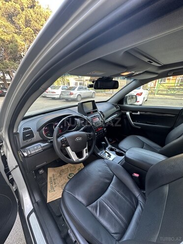 Kia Sorento 2011, 176,000 km - 2.0 l - Bakı