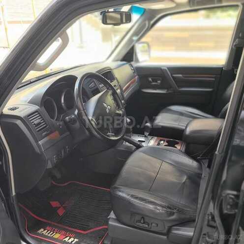 Mitsubishi Pajero 2008, 217,000 km - 3.0 l - Bakı