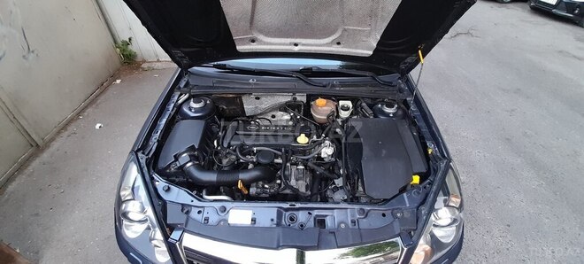 Opel Vectra 2008, 300,000 km - 2.2 l - Bakı