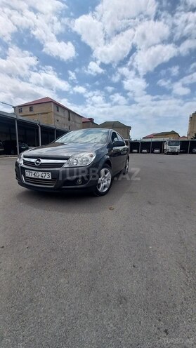 Opel Astra 2009, 157,000 km - 1.4 л - Bakı