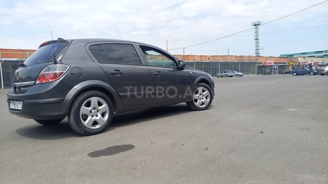 Opel Astra 2009, 157,000 km - 1.4 л - Bakı