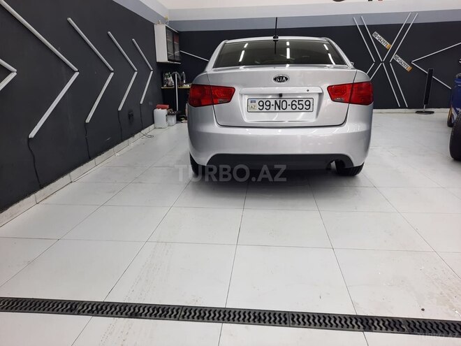 Kia Cerato 2011, 386,243 km - 2.0 л - Bakı