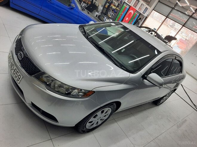 Kia Cerato 2011, 386,243 km - 2.0 л - Bakı