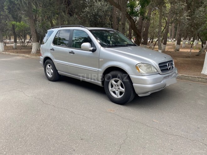 Mercedes ML 320 2001, 258,000 km - 3.2 l - Sumqayıt