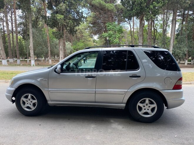 Mercedes ML 320 2001, 258,000 km - 3.2 l - Sumqayıt