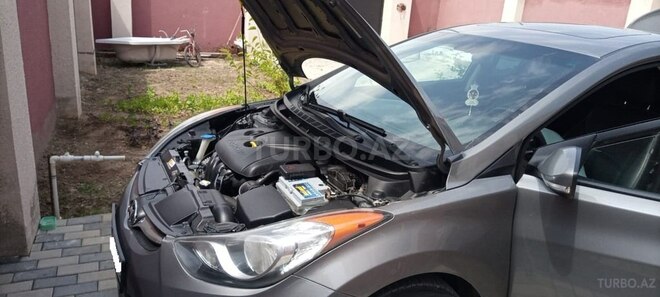 Hyundai Elantra 2013, 212,000 km - 1.8 l - Bakı